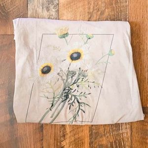 Floral short sleeve top